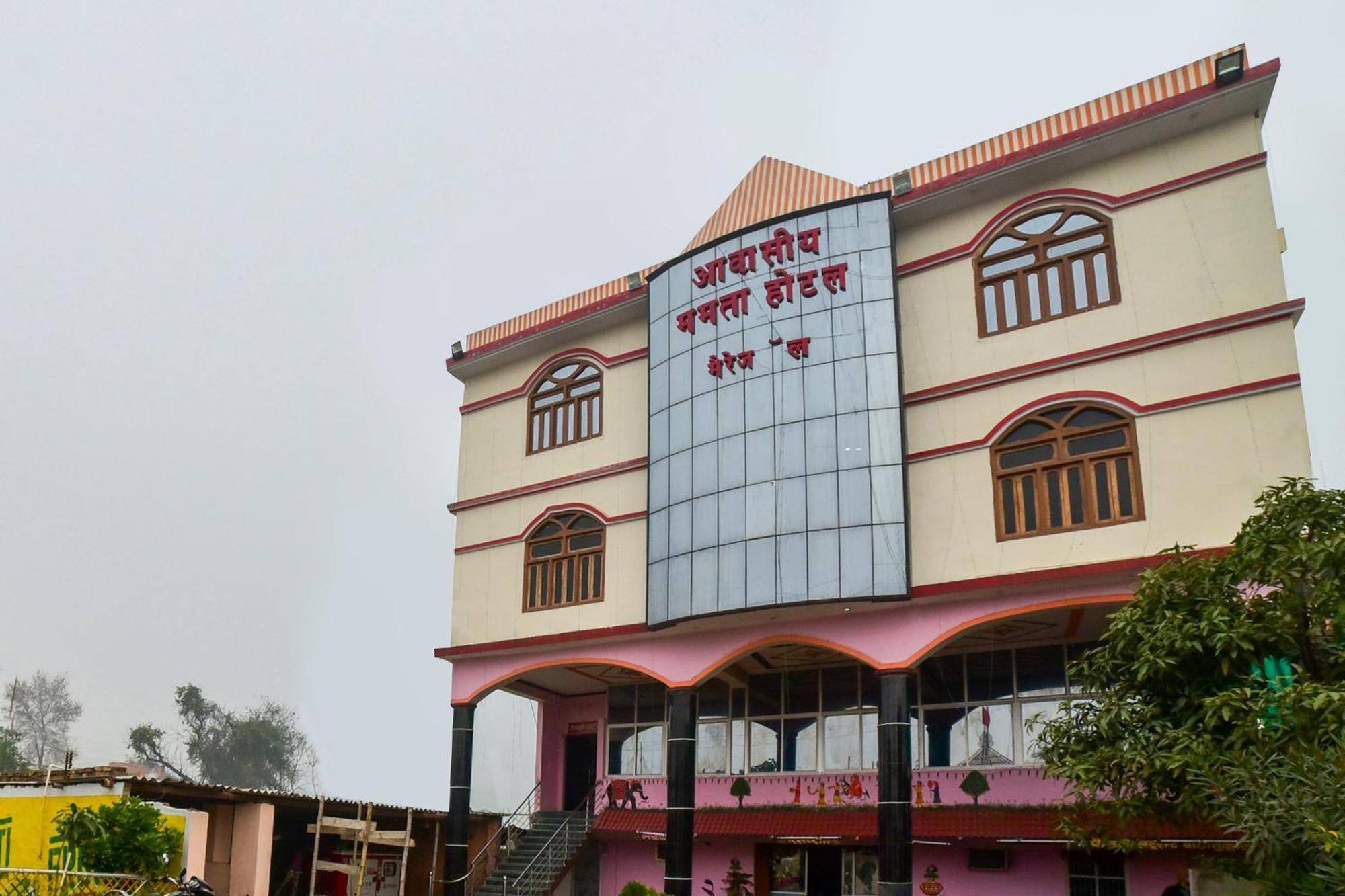 Oyo Flagship Mamta Hotel Hajipur Exteriér fotografie